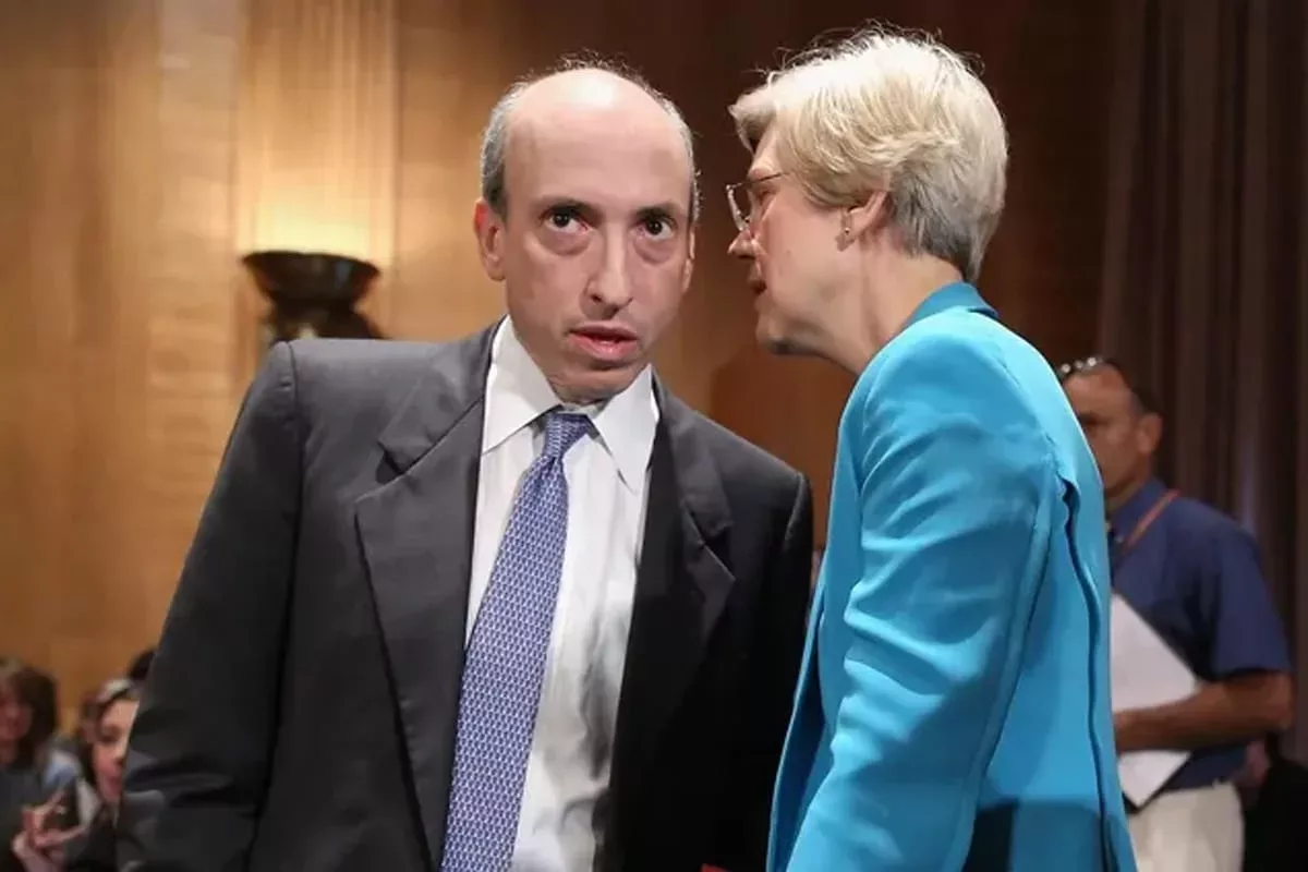 SEC char Gary Gensler with Senator Elizabeth Warren